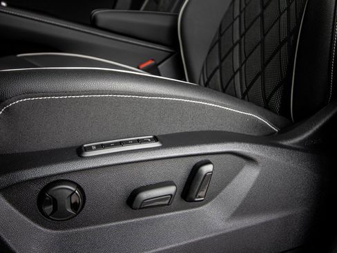 New 2026 Volkswagen Atlas SEL Premium R-Line image 30