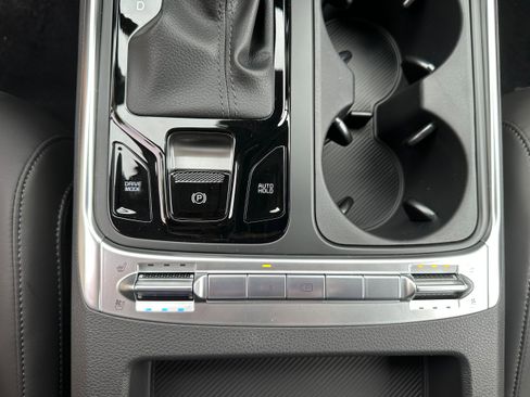 New 2026 Kia Carnival SX w/ SX Dark Edition Package image 38