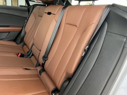 Used 2022 Audi Q8 Premium Plus w/ Premium Plus Package image 18