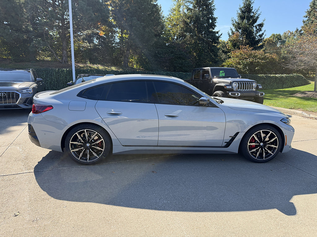Used 2025 BMW 440i xDrive w/ Premium Package AWD/4WD image 4