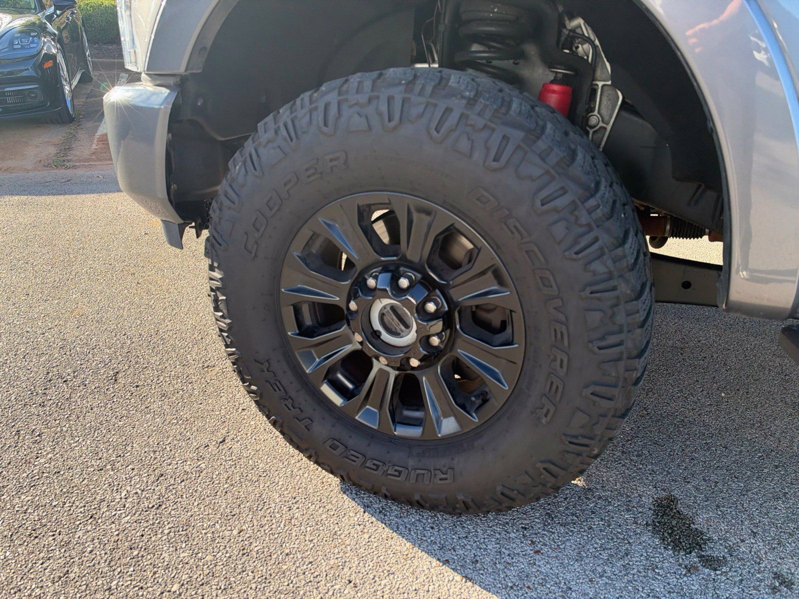 Used 2022 Ford F250 Platinum w/ Tremor Off-Road Package AWD/4WD image 10