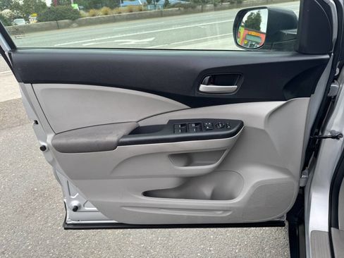 Used 2014 Honda CR-V LX image 27