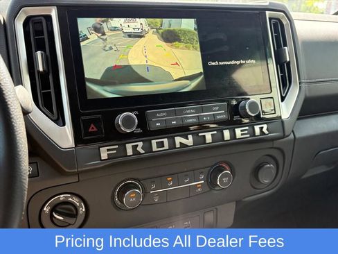 Certified 2025 Nissan Frontier SV AWD/4WD image 11