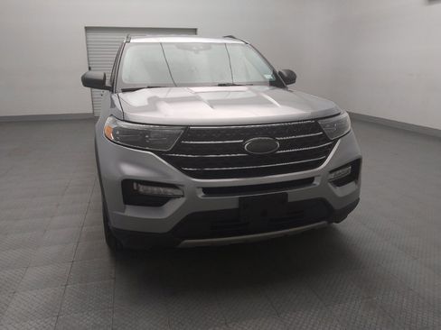 Used 2021 Ford Explorer XLT w/ Equipment Group 202A RWD image 14