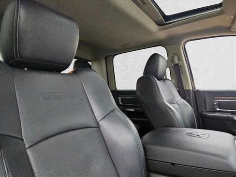 Used 2017 RAM 2500 Laramie w/ Convenience Group AWD/4WD image 28