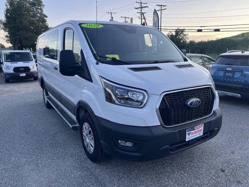 Used 2023 Ford Transit 250 Low Roof w/ Exterior Upgrade Package RWD image 5