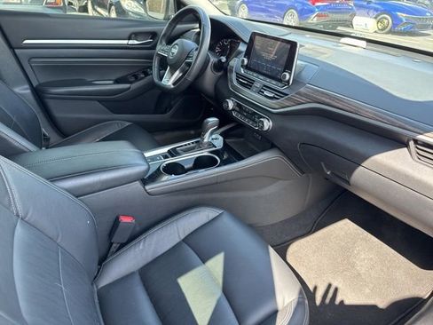 Used 2022 Nissan Altima 2.5 Platinum image 10