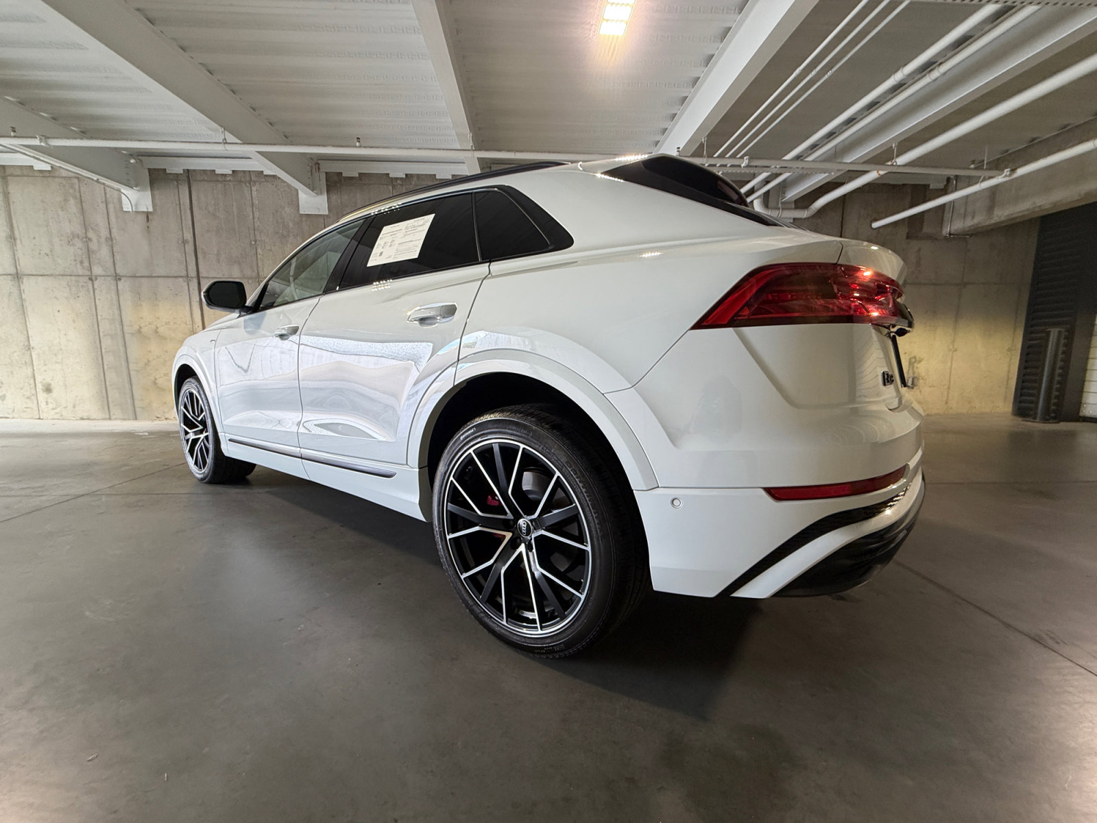 Used 2023 Audi Q8 Premium Plus AWD/4WD image 3