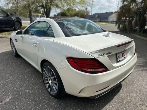 Used 2020 Mercedes-Benz SLC 300 image 12