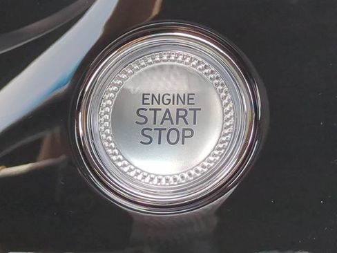 Certified 2026 Genesis G70 2.5T RWD image 27