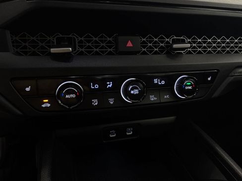 Used 2025 Honda Accord SE image 29