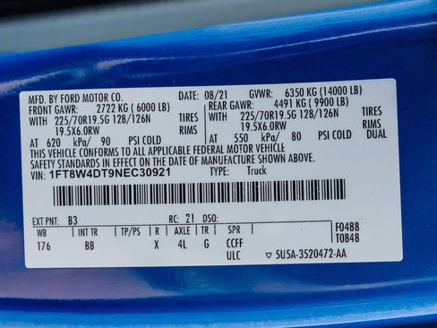 Used 2022 Ford F450 Platinum w/ FX4 Off-Road Package image 69