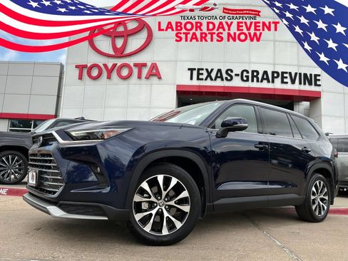 Used 2024 Toyota Grand Highlander AWD Hybrid image 1