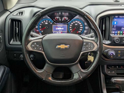 Used 2019 Chevrolet Colorado Z71 w/ Z71 Midnight Edition AWD/4WD image 23