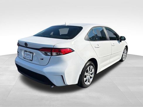 Used 2024 Toyota Corolla LE FWD image 6