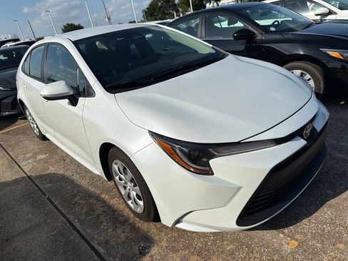 Used 2024 Toyota Corolla LE FWD image 6