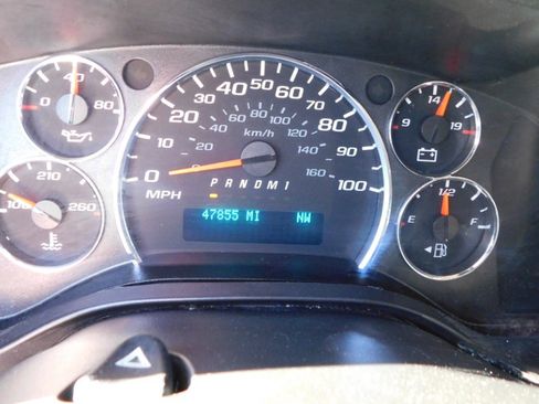 Used 2017 Chevrolet Express 3500 LT w/ LT Preferred Equipment Group image 10