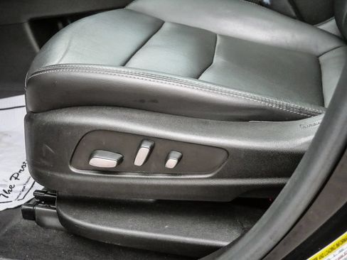 Used 2023 Cadillac XT5 Premium Luxury FWD image 33