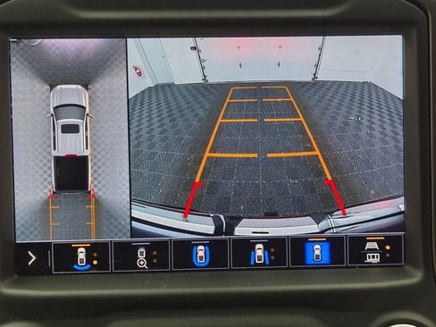 Used 2021 GMC Sierra 1500 AT4 w/ AT4 Premium Package image 6