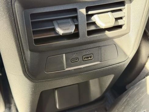 Used 2025 GMC Canyon AT4 w/ Technology Plus Package image 15