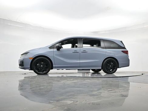 Used 2025 Honda Odyssey Sport-L image 37