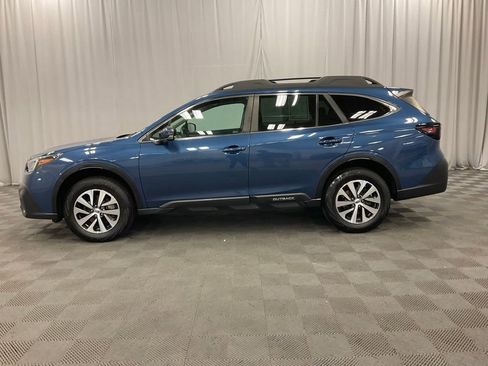 Used 2022 Subaru Outback Premium image 9