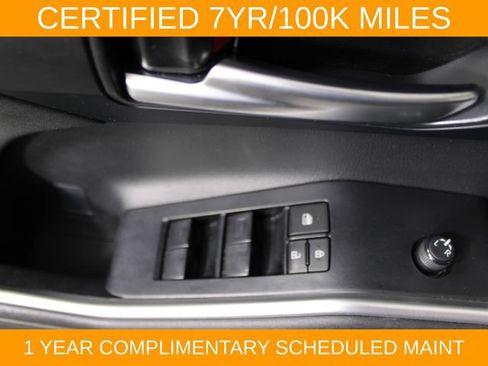 Used 2023 Toyota Highlander XLE AWD/4WD image 17
