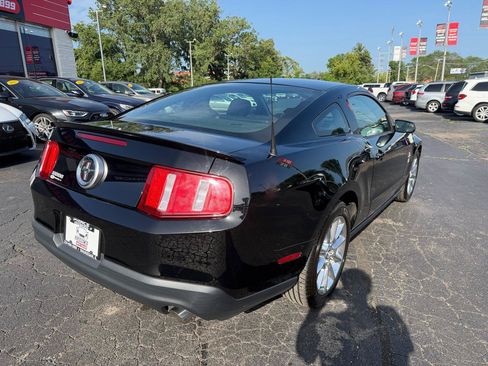Used 2011 Ford Mustang Premium w/ 202A Rapid Spec Order Code RWD image 7
