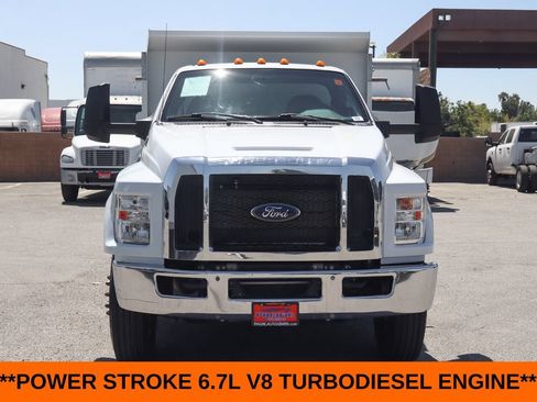 Used 2022 Ford F650 2WD Regular Cab Super Duty image 3