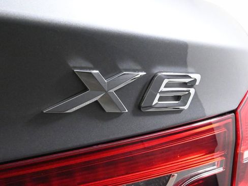 Used 2017 BMW X6 xDrive35i image 39