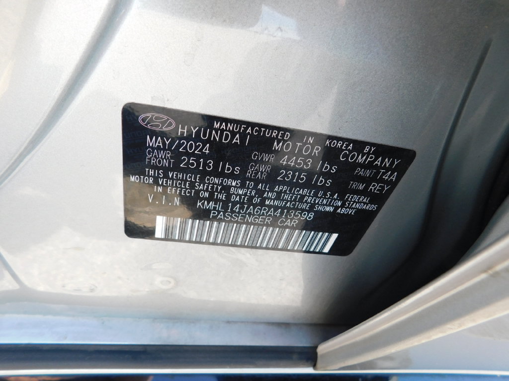 Used 2024 Hyundai Sonata SEL w/ Convenience Package FWD image 12