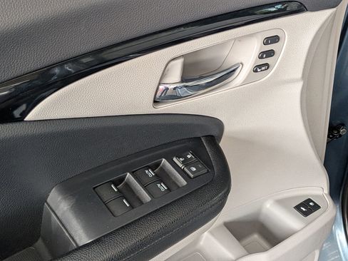 Used 2020 Honda Pilot Touring image 9