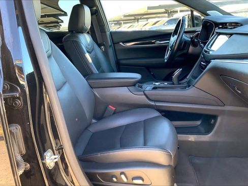 Used 2023 Cadillac XT5 Premium Luxury image 8