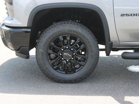 New 2026 Chevrolet Silverado 2500 Custom w/ Custom Convenience Package AWD/4WD image 18