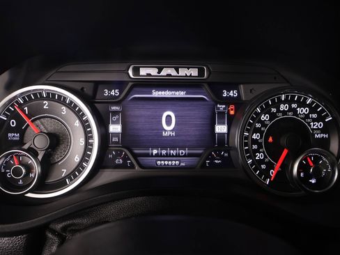 Used 2022 RAM 1500 Laramie AWD/4WD image 4