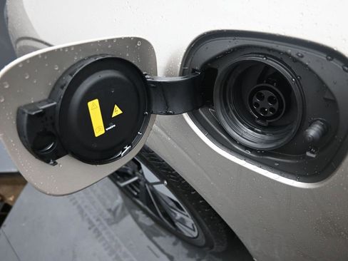 New 2026 Volvo XC60 T8 Plus w/ Protection Package Premier image 10