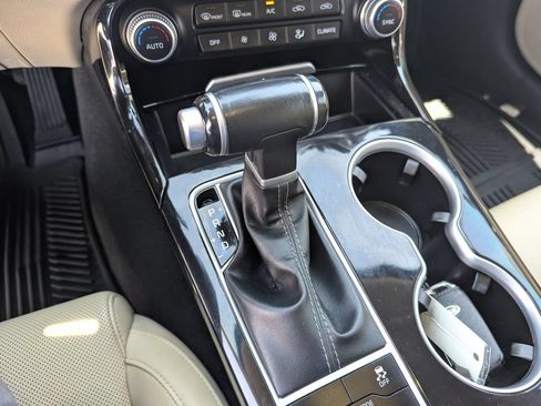 Used 2018 Kia Stinger RWD image 14