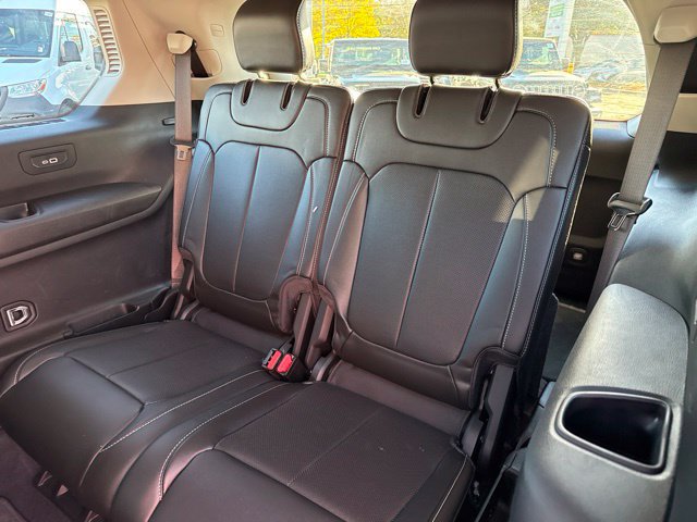 Used 2023 Jeep Grand Cherokee L Limited w/ Luxury Tech Group II AWD/4WD image 21