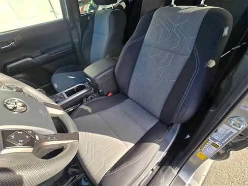 Certified 2023 Toyota Tacoma TRD Off-Road image 23