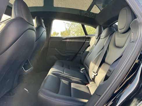 Used 2021 Tesla Model S Long Range image 12