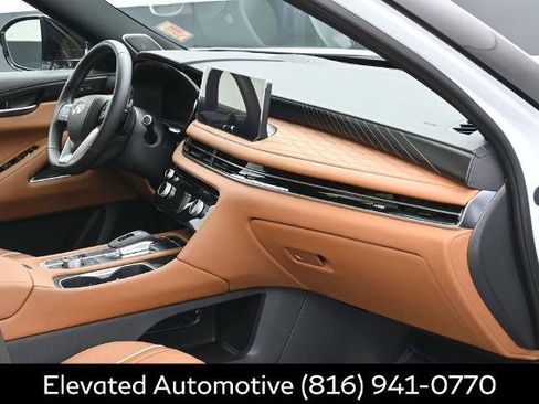 Certified 2026 INFINITI QX60 Autograph w/ Dark Cargo Package AWD/4WD image 6