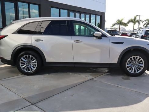 Used 2024 MAZDA CX-90 3.3 Turbo w/ Preferred Plus AWD/4WD image 2