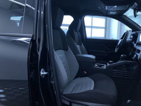 Certified 2025 Toyota 4Runner TRD Off-Road image 24