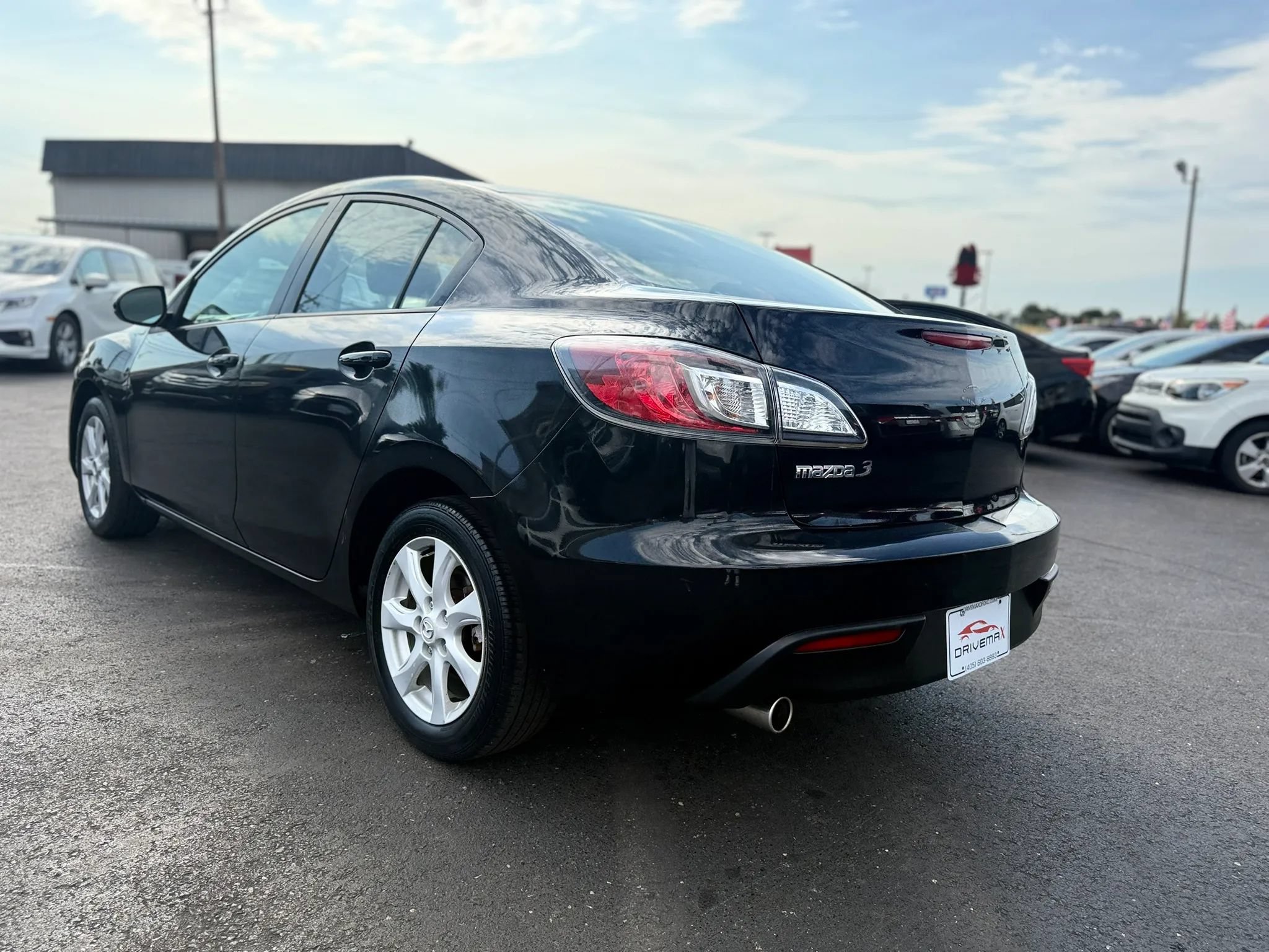 Used 2010 MAZDA MAZDA3 i Touring FWD image 5