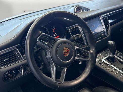 Used 2018 Porsche Macan Turbo w/ Premium Package Plus AWD/4WD image 12