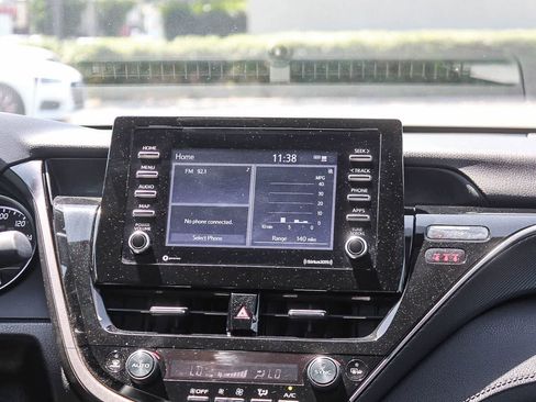 Used 2023 Toyota Camry SE FWD image 18