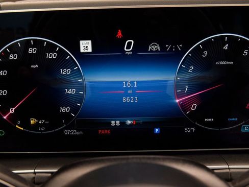 Used 2025 Mercedes-Benz Maybach GLS 600 4MATIC image 28