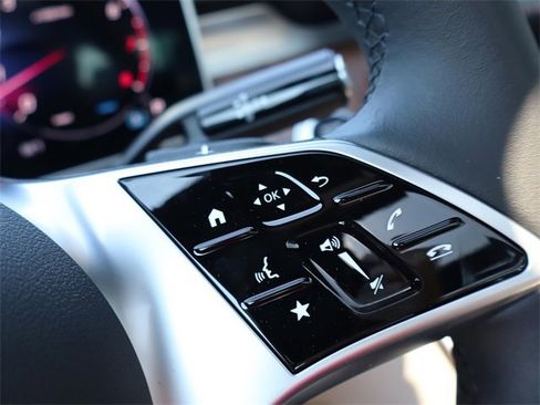 Used 2024 Mercedes-Benz C 300 Sedan image 11