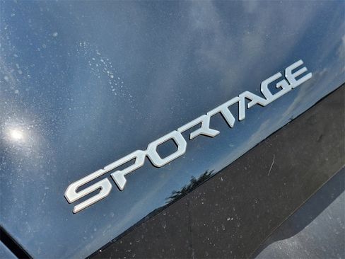 New 2026 Kia Sportage LX image 8