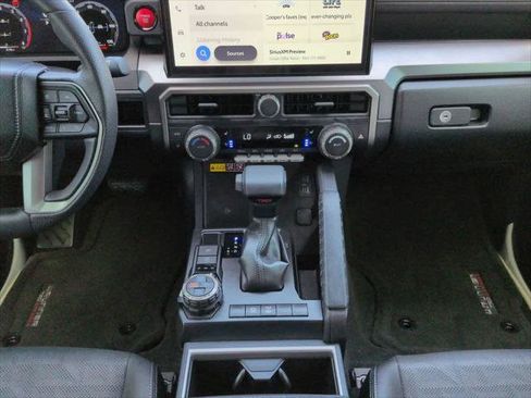 Certified 2026 Toyota 4Runner TRD Off-Road Premium AWD/4WD image 18